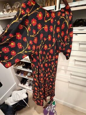 Gently worn Diane von Furstenberg Red & Black Midi Silk Wrap Dress